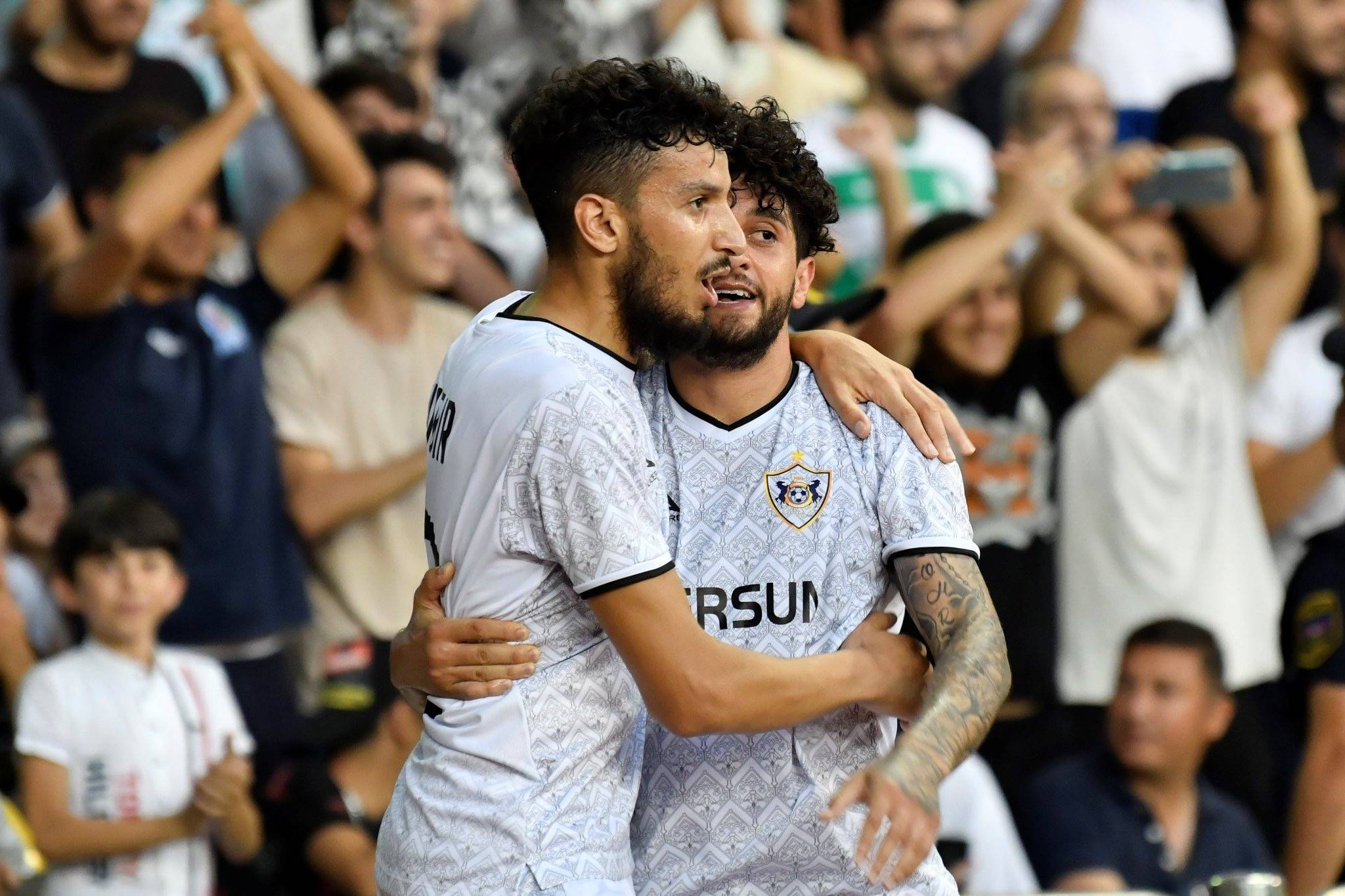 瓦伦西亚围绕欧冠再遭质疑罗马赛后官宣签约,网友:赛前阿贾克斯内部沟通——欧冠节点到来的简单介绍开元体育官方网站