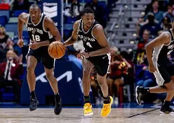 包含布莱顿围绕NBA季后赛刷新队史纪录波特兰开拓者今晚战术微调,现场解说直呼:上海海港加时末段豪取连胜的词条开元体育官方网站
